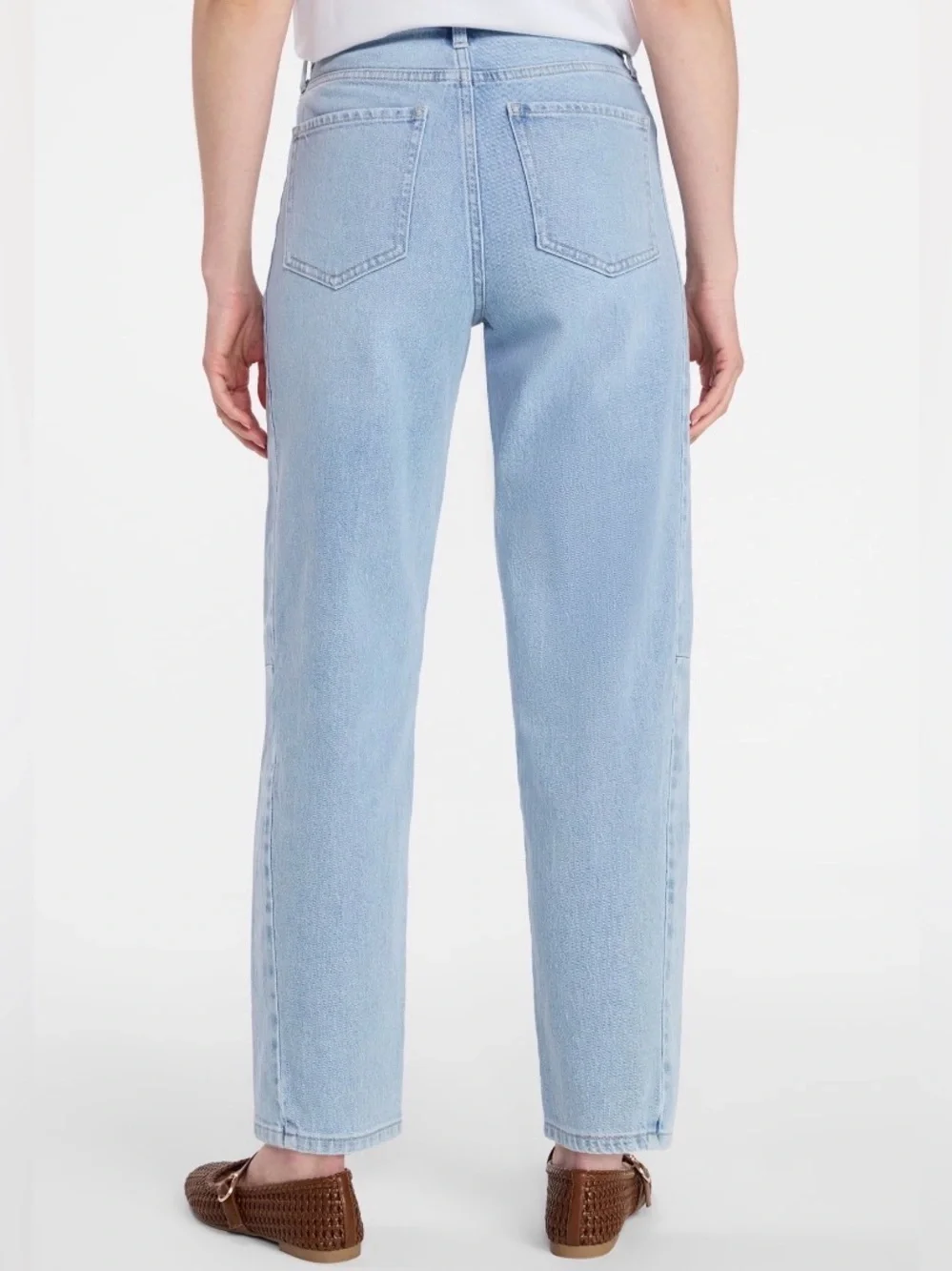 Time and Tru High Rise Barrel Jeans Light Wash Blue Women Denim Pants Ankle NWT
